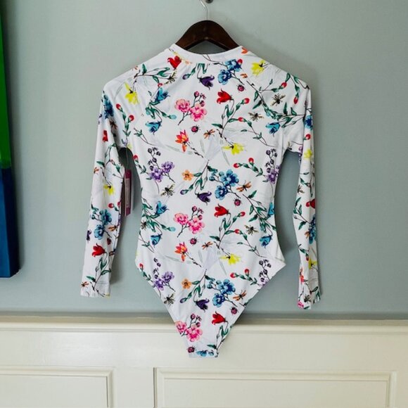 Betsey Johnson Floral Long Sleeve Rashguard Swimsuit Zip Front NWT Medium - Picture 3 of 7